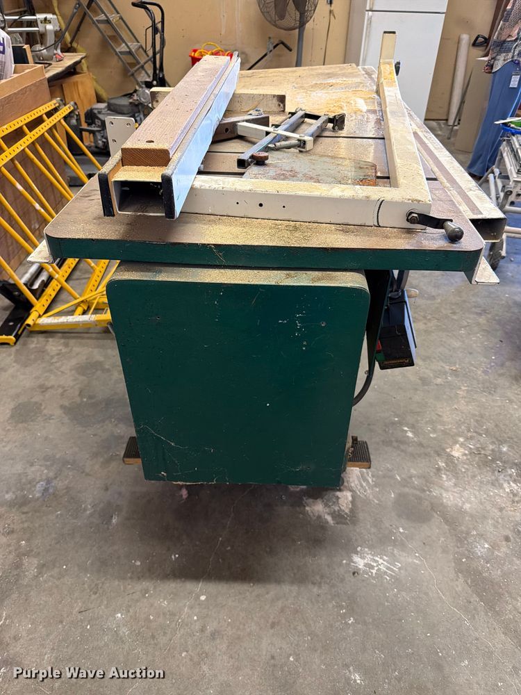 image for item EL0994 Powermatic 66 table saw