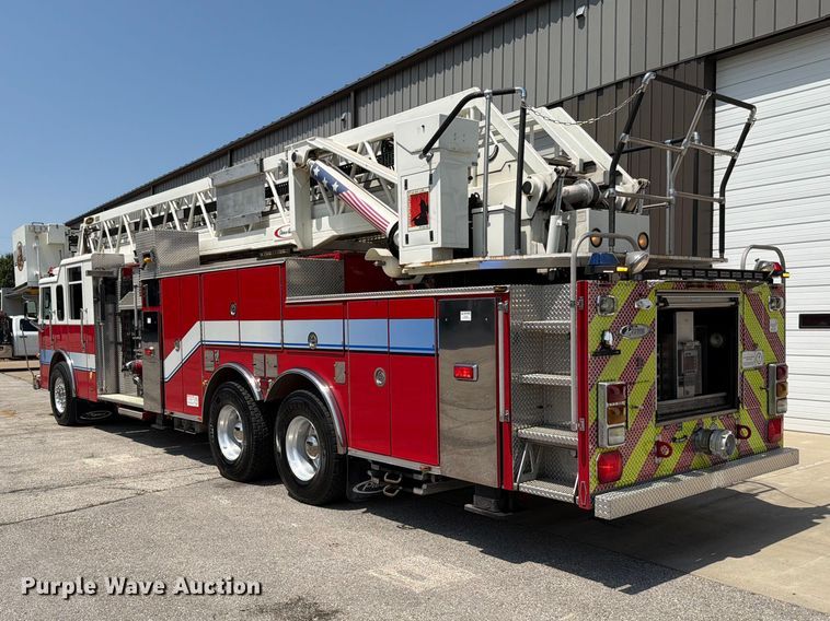 image for item EO8702 2002 Pierce Fire truck aerial platform fire truck