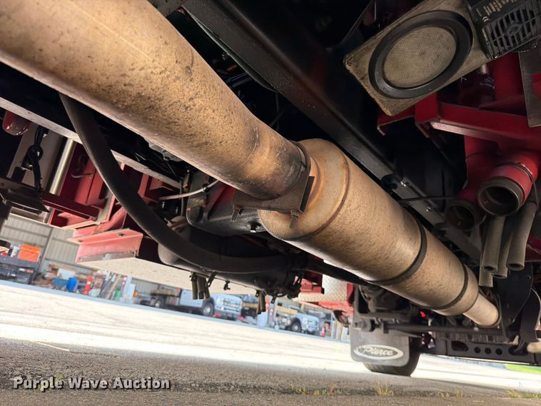 image for item EO8702 2002 Pierce Fire truck aerial platform fire truck