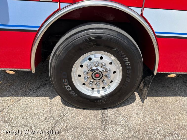 image for item EO8702 2002 Pierce Fire truck aerial platform fire truck