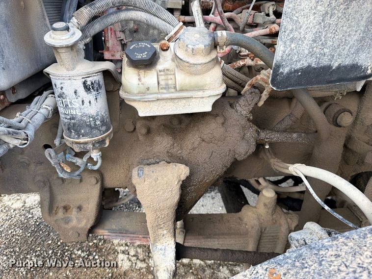 image for item EO8761 2015 Freightliner 108SD dump truck