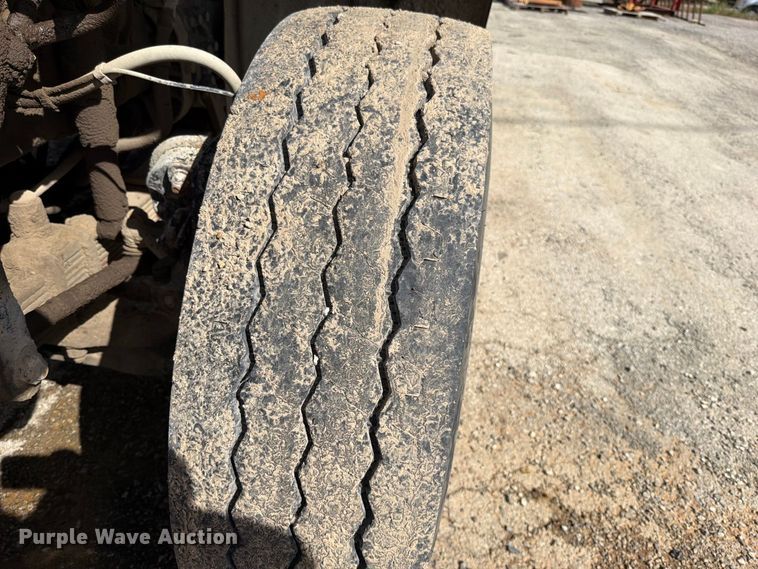 image for item EO8761 2015 Freightliner 108SD dump truck