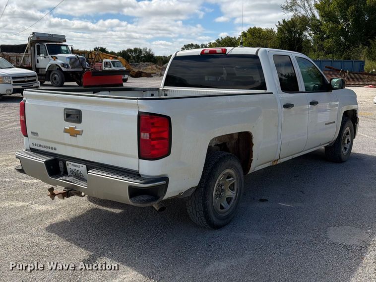 image for item EO8762 2015 Chevrolet Silverado 1500 Ext. Cab pickup truck