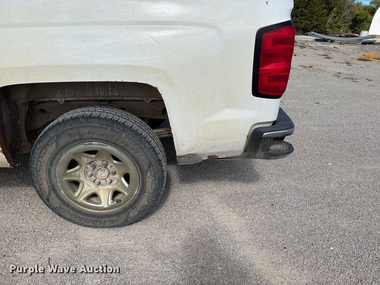 image for item EO8762 2015 Chevrolet Silverado 1500 Ext. Cab pickup truck