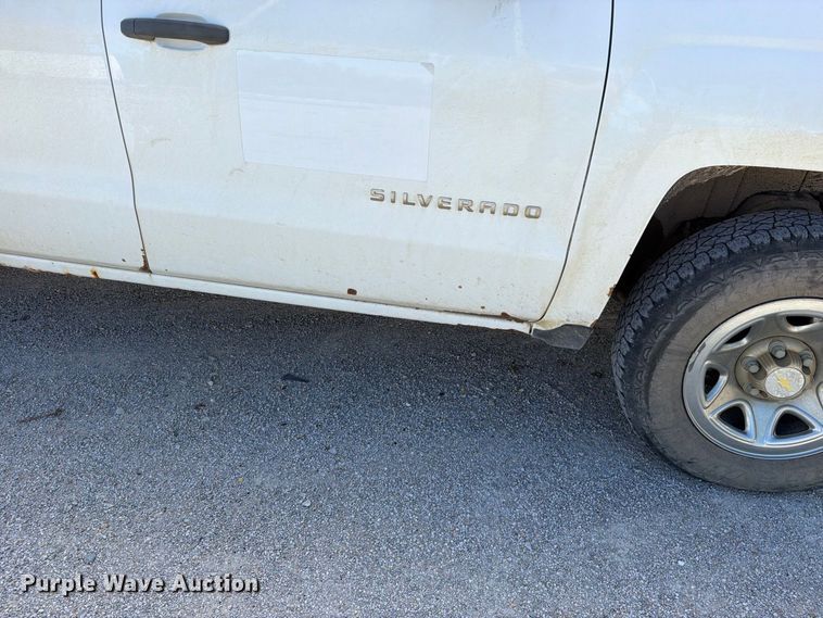 image for item EO8762 2015 Chevrolet Silverado 1500 Ext. Cab pickup truck