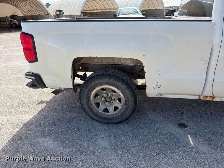image for item EO8762 2015 Chevrolet Silverado 1500 Ext. Cab pickup truck