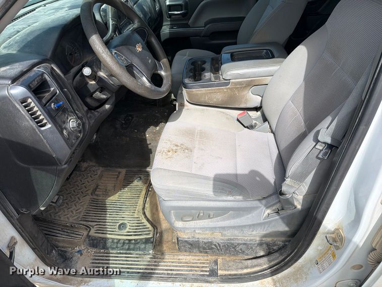 image for item EO8762 2015 Chevrolet Silverado 1500 Ext. Cab pickup truck