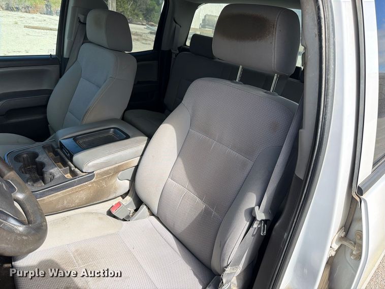 image for item EO8762 2015 Chevrolet Silverado 1500 Ext. Cab pickup truck