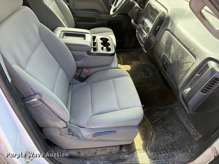image for item EO8762 2015 Chevrolet Silverado 1500 Ext. Cab pickup truck