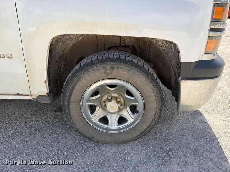 image for item EO8762 2015 Chevrolet Silverado 1500 Ext. Cab pickup truck