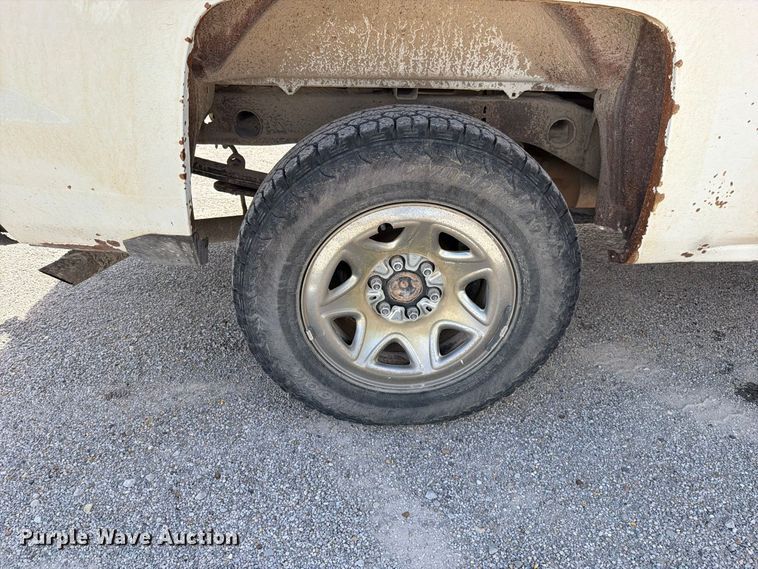 image for item EO8762 2015 Chevrolet Silverado 1500 Ext. Cab pickup truck