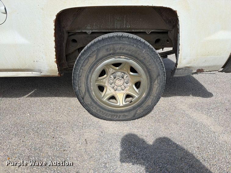 image for item EO8762 2015 Chevrolet Silverado 1500 Ext. Cab pickup truck