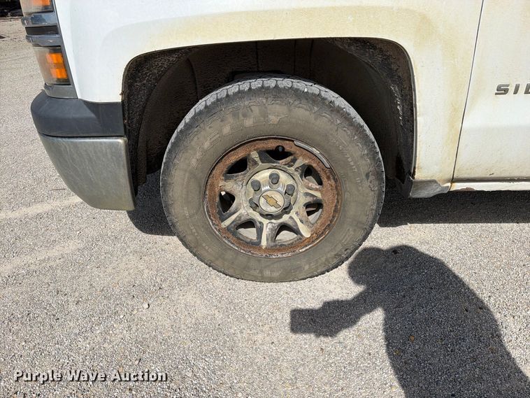 image for item EO8762 2015 Chevrolet Silverado 1500 Ext. Cab pickup truck