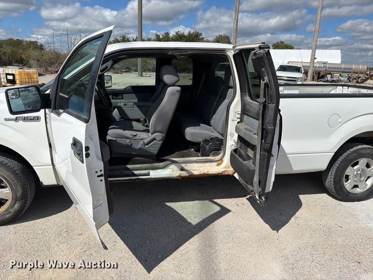 image for item EO8763 2014 Ford F150 Ext. Cab pickup truck