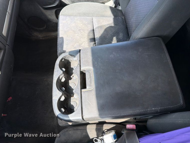 image for item EO8764 2011 Chevrolet Silverado 1500 Ext. Cab pickup truck