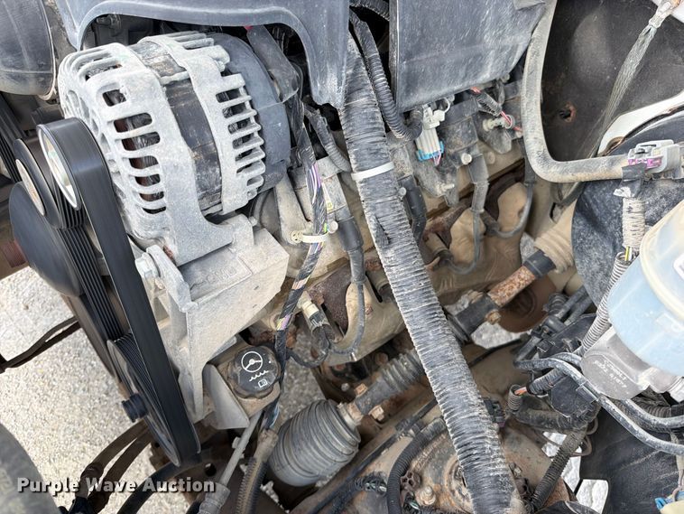image for item EO8764 2011 Chevrolet Silverado 1500 Ext. Cab pickup truck