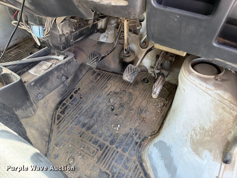 image for item EO8765 Suzuki EBD-DA63T mini truck