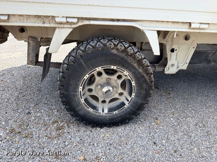 image for item EO8765 Suzuki EBD-DA63T mini truck