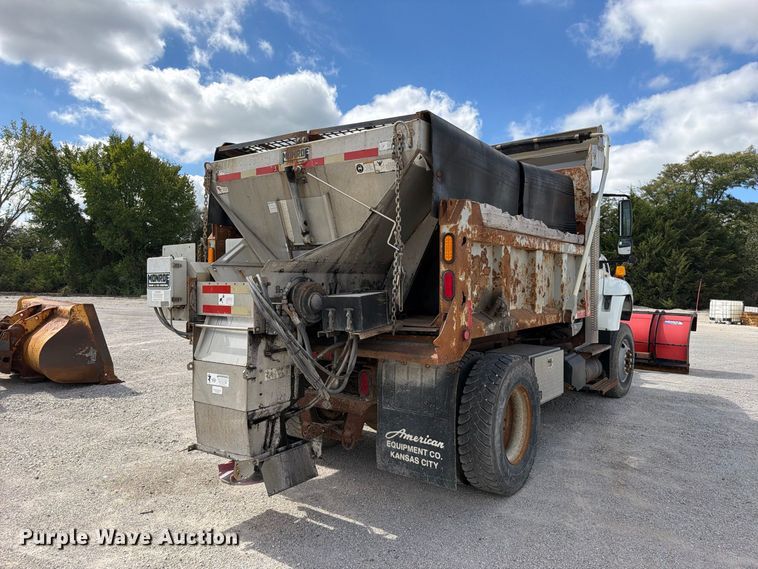 image for item EO8766 2011 International WorkStar 7400 dump truck