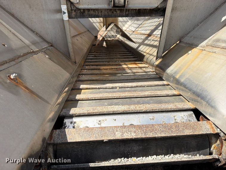 image for item EO8766 2011 International WorkStar 7400 dump truck