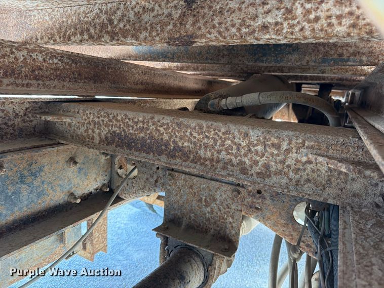 image for item EO8766 2011 International WorkStar 7400 dump truck