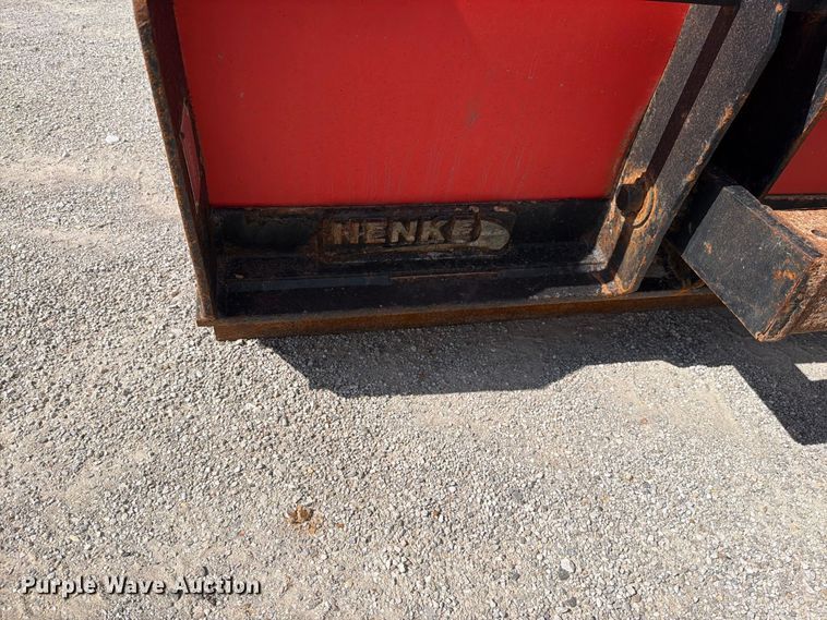 image for item EO8766 2011 International WorkStar 7400 dump truck