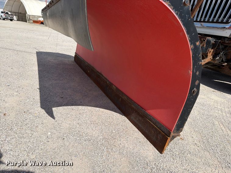 image for item EO8766 2011 International WorkStar 7400 dump truck