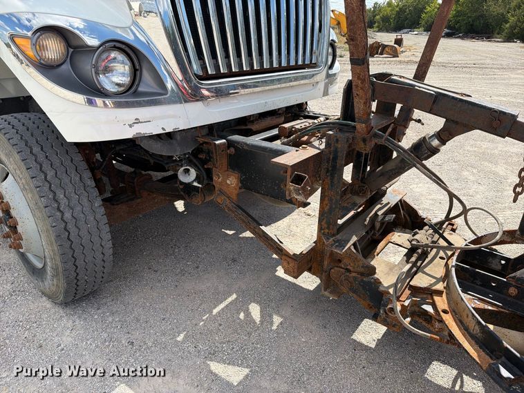 image for item EO8766 2011 International WorkStar 7400 dump truck