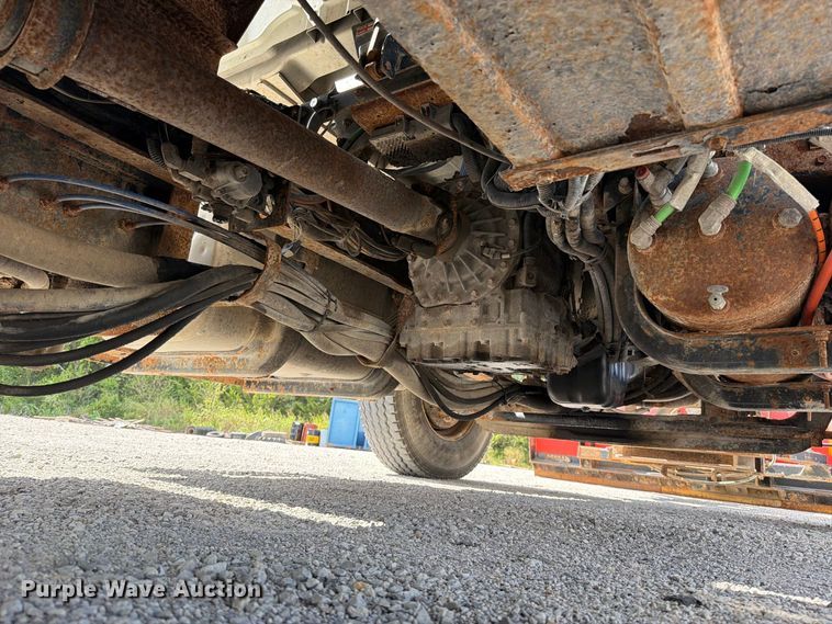 image for item EO8766 2011 International WorkStar 7400 dump truck