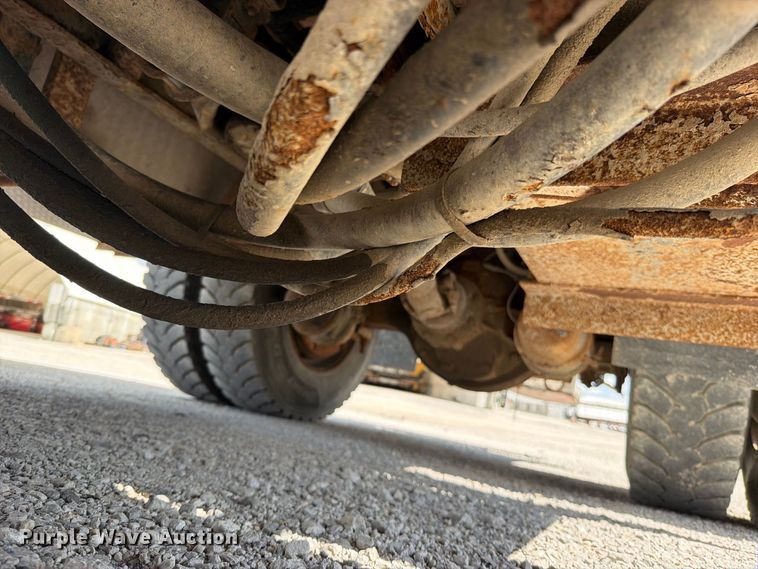 image for item EO8766 2011 International WorkStar 7400 dump truck