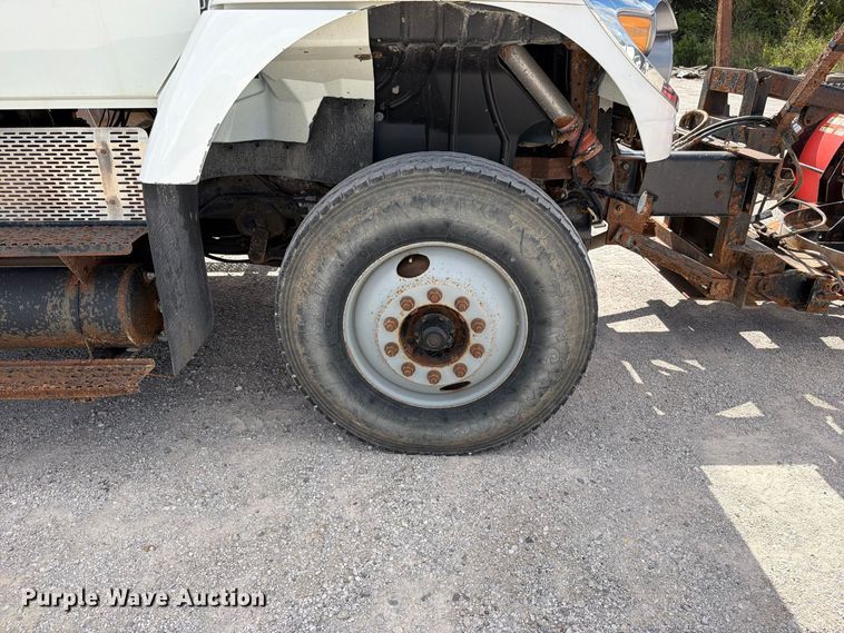 image for item EO8766 2011 International WorkStar 7400 dump truck