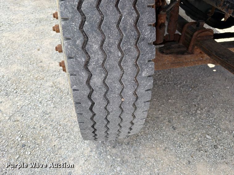 image for item EO8766 2011 International WorkStar 7400 dump truck