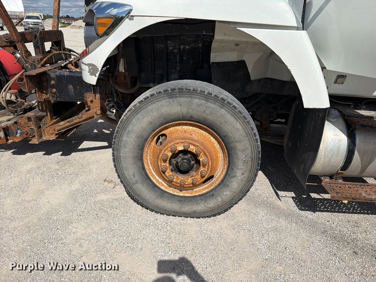 image for item EO8766 2011 International WorkStar 7400 dump truck