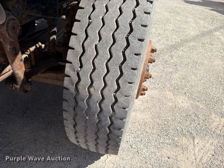 image for item EO8766 2011 International WorkStar 7400 dump truck