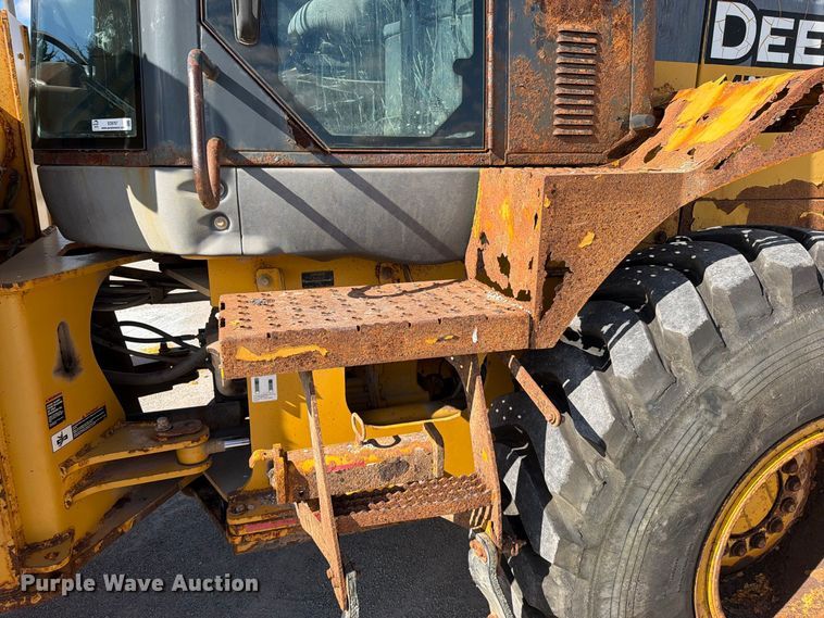 image for item EO8767 2010 John Deere 544K wheel loader