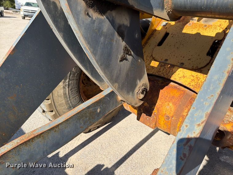 image for item EO8767 2010 John Deere 544K wheel loader
