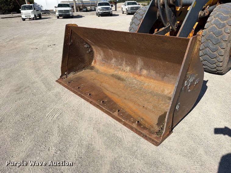 image for item EO8767 2010 John Deere 544K wheel loader