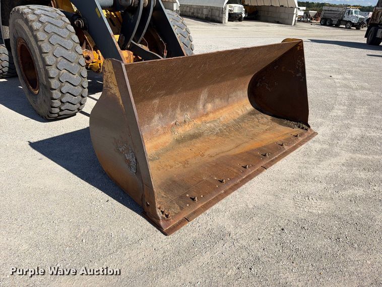 image for item EO8767 2010 John Deere 544K wheel loader