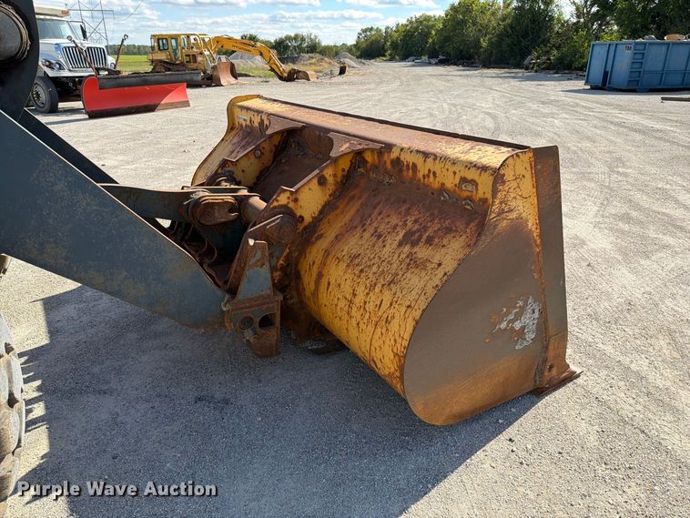 image for item EO8767 2010 John Deere 544K wheel loader