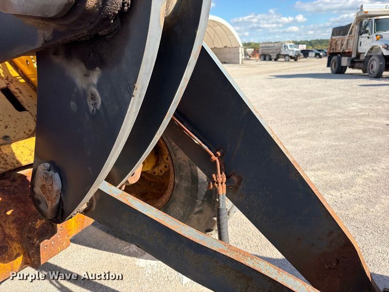 image for item EO8767 2010 John Deere 544K wheel loader