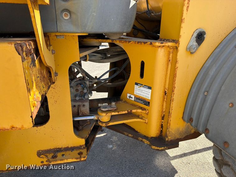 image for item EO8767 2010 John Deere 544K wheel loader