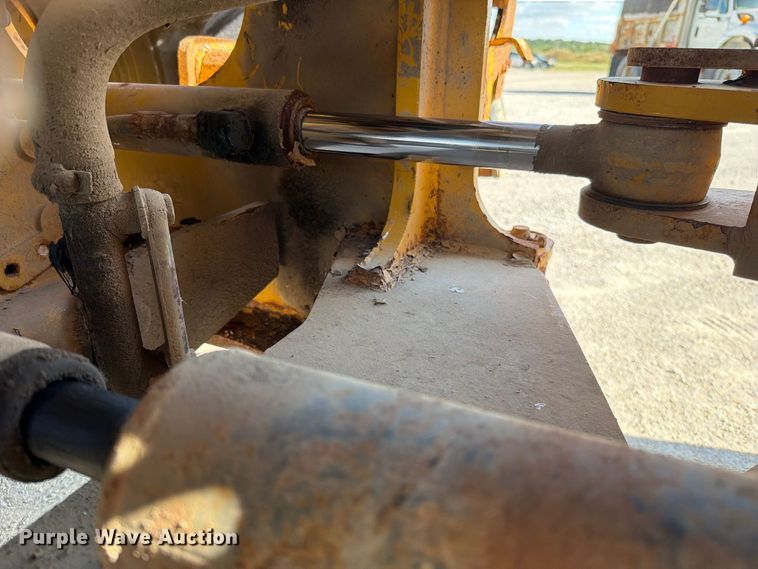 image for item EO8767 2010 John Deere 544K wheel loader