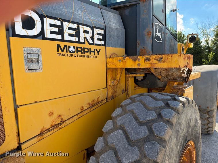 image for item EO8767 2010 John Deere 544K wheel loader