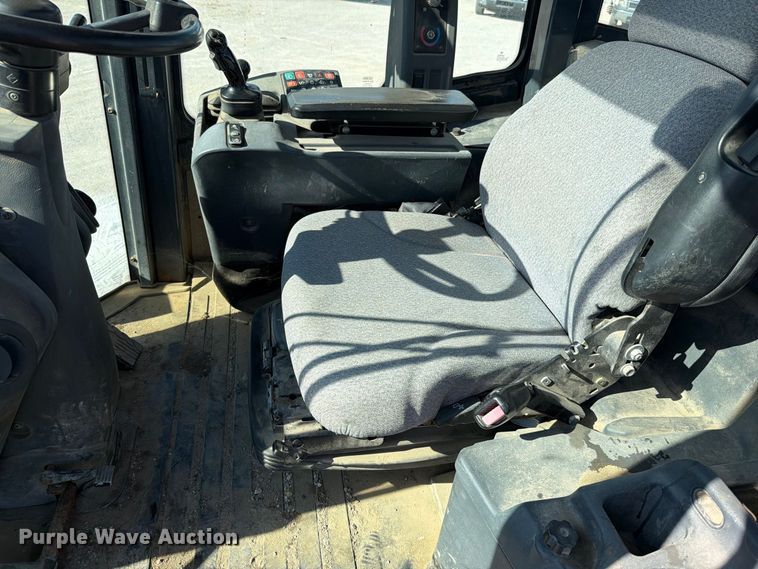 image for item EO8767 2010 John Deere 544K wheel loader