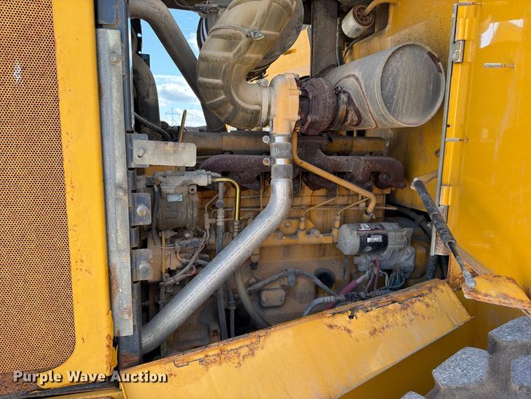 image for item EO8767 2010 John Deere 544K wheel loader