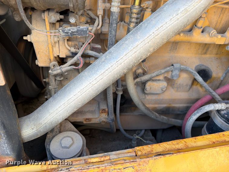 image for item EO8767 2010 John Deere 544K wheel loader