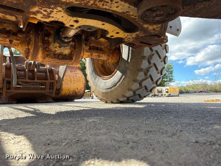 image for item EO8767 2010 John Deere 544K wheel loader