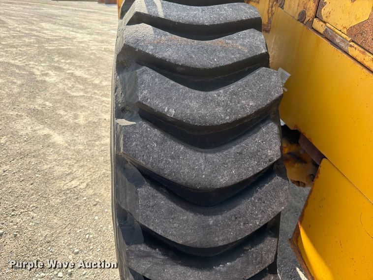 image for item EO8767 2010 John Deere 544K wheel loader