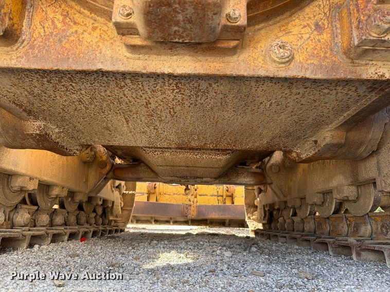 image for item EO8768 1994 Caterpillar D6H dozer