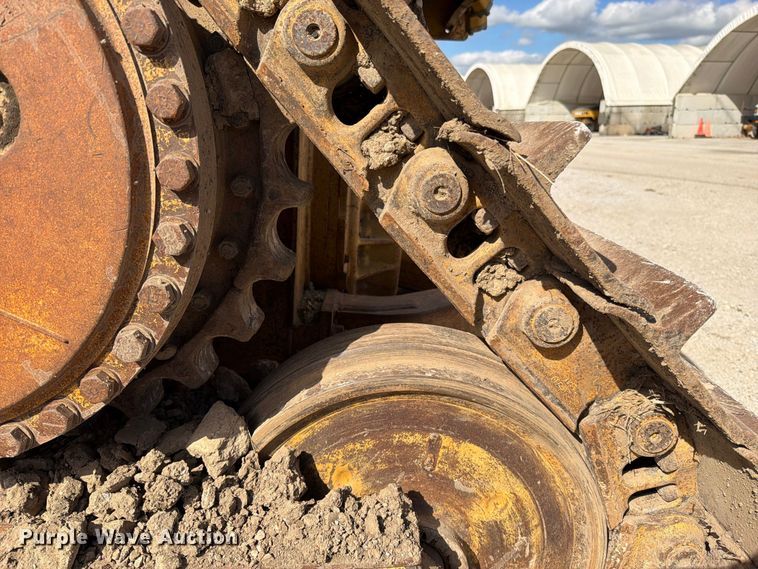 image for item EO8768 1994 Caterpillar D6H dozer
